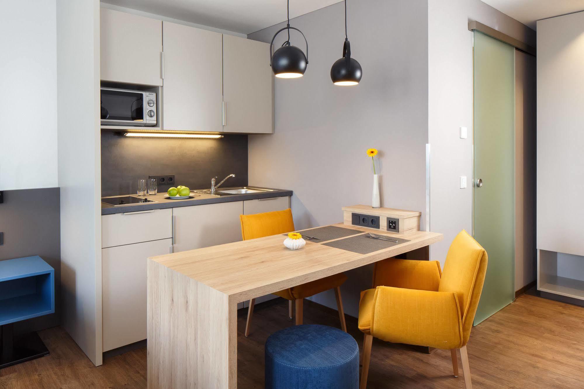 Homey! Hotel Regensburg Bagian luar foto