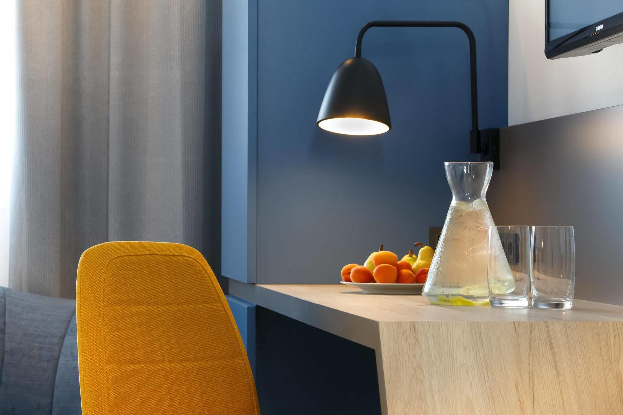 Homey! Hotel Regensburg Bagian luar foto